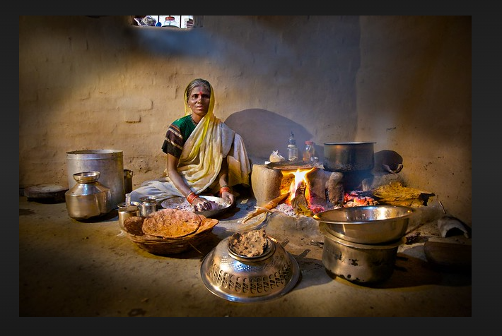 खास पारंपरिक पदार्थ