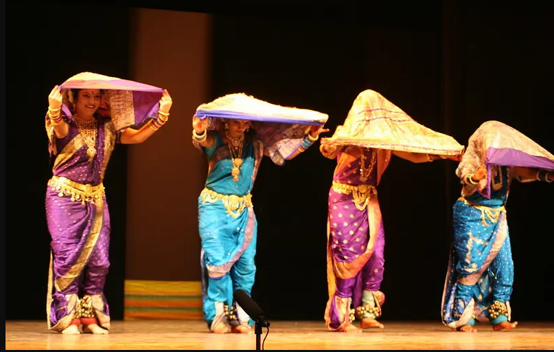 लोककला आणि नृत्य
